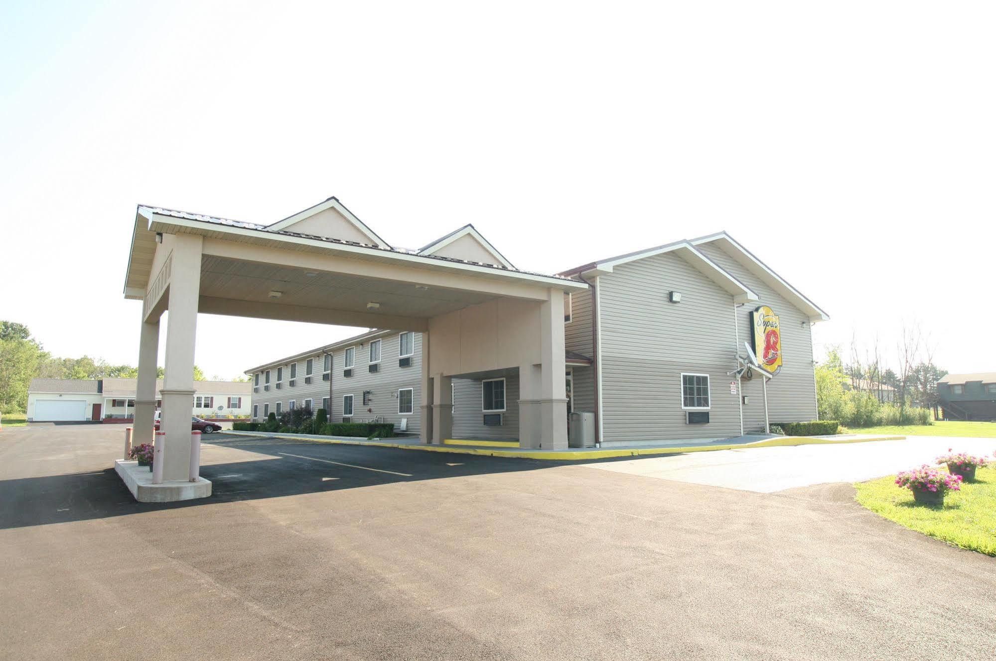 Super 8 By Wyndham Pulaski Экстерьер фото